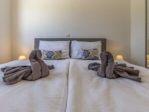 1 bedroom, free WiFi, bed sheets - Nice apartment in villa for 4 guests with pool, A/C, WIFI, TV, terrace and pets allowed (Banjole)