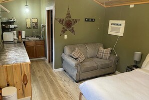 1 bedroom, iron/ironing board, free WiFi, bed sheets - Cabin "The Eagles Nest" (Custer)
