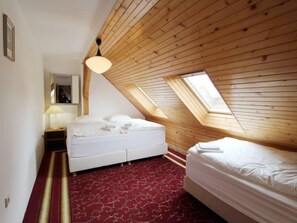 4 slaapkamers, een bureau, internet