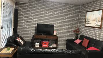 TV