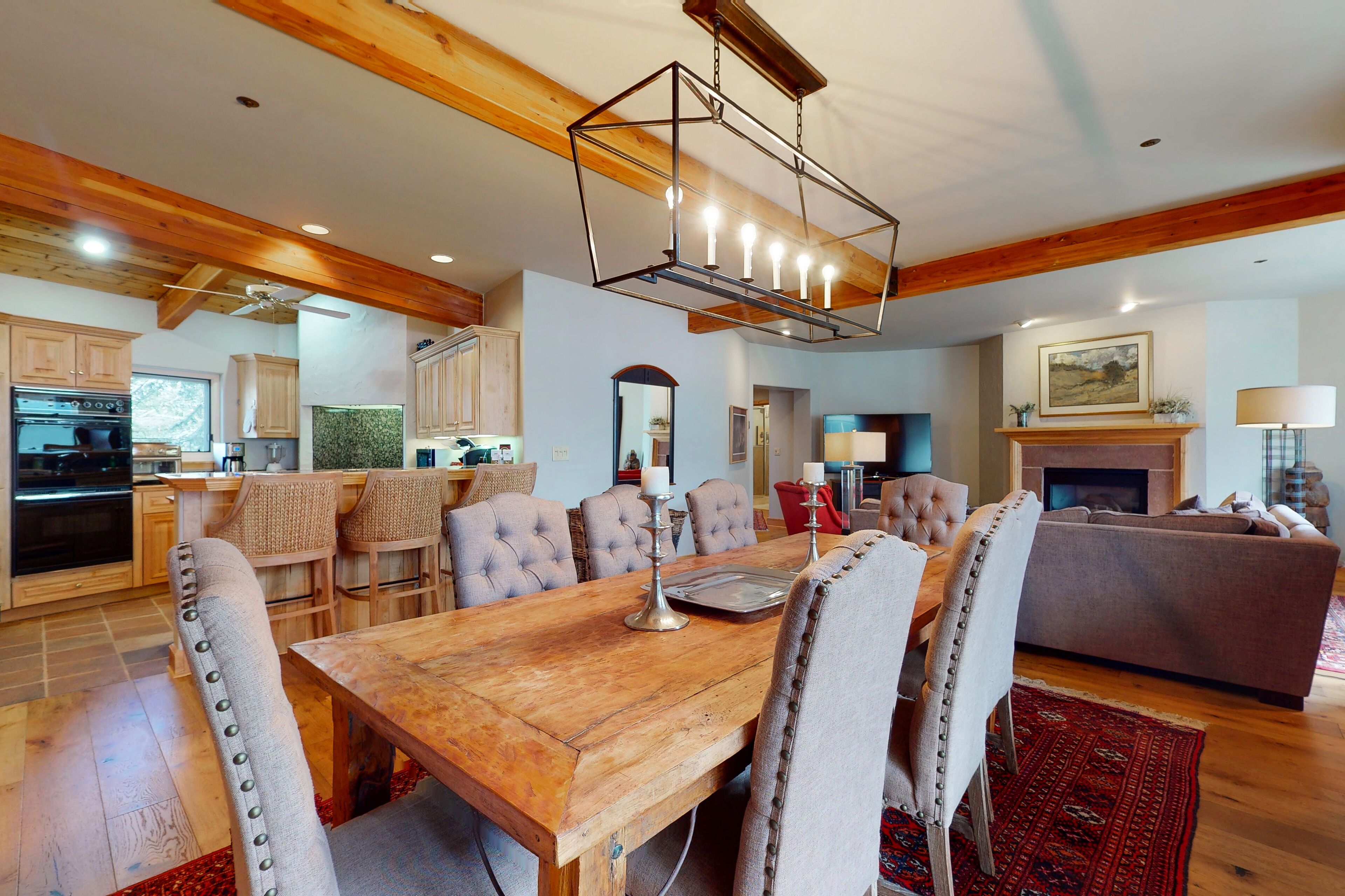 Stylish ski-in/out gem with high-speed WiFi, balcony, & great location