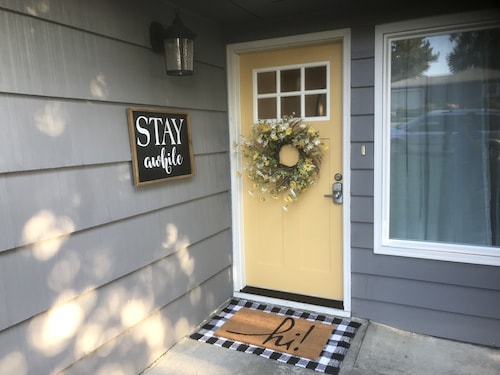 Stay Awhile - Pendleton, OR