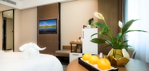 Quarto duplo superior | Escrivaninha, cortinas blackout, Wi-Fi de cortesia, roupa de cama