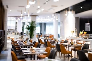 Daily buffet breakfast for a fee - Hotel Jialong By Jingling (Hefei)