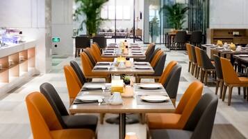 Desayuno buffet (CNY 36 por persona)