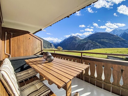 Haus Lotti Apt 203 by Interhome