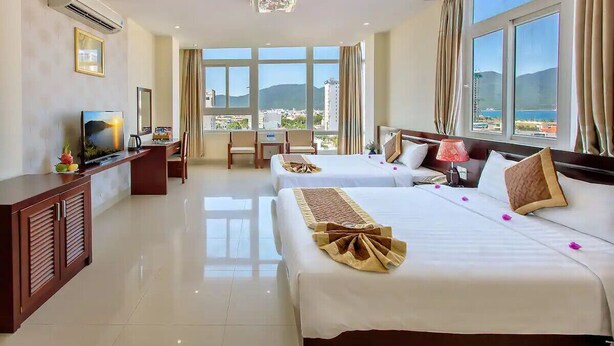 VIP Family Room | Minibar, desk, soundproofing, WiFi (free) - SUNVIEW Hotel (Da Nang)