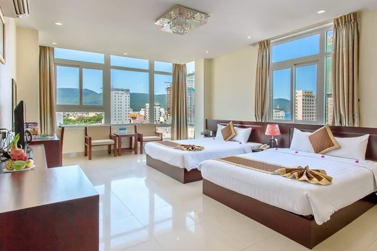 Chambre Familiale (VIP) | Minibar, bureau, chambres insonorisées, Wi-Fi gratuit