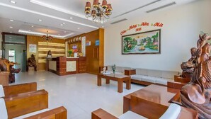Lobby sitting area - SUNVIEW Hotel (Da Nang)