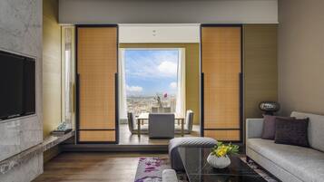 Grand Suite | Down duvets, in-room safe, laptop workspace, blackout curtains