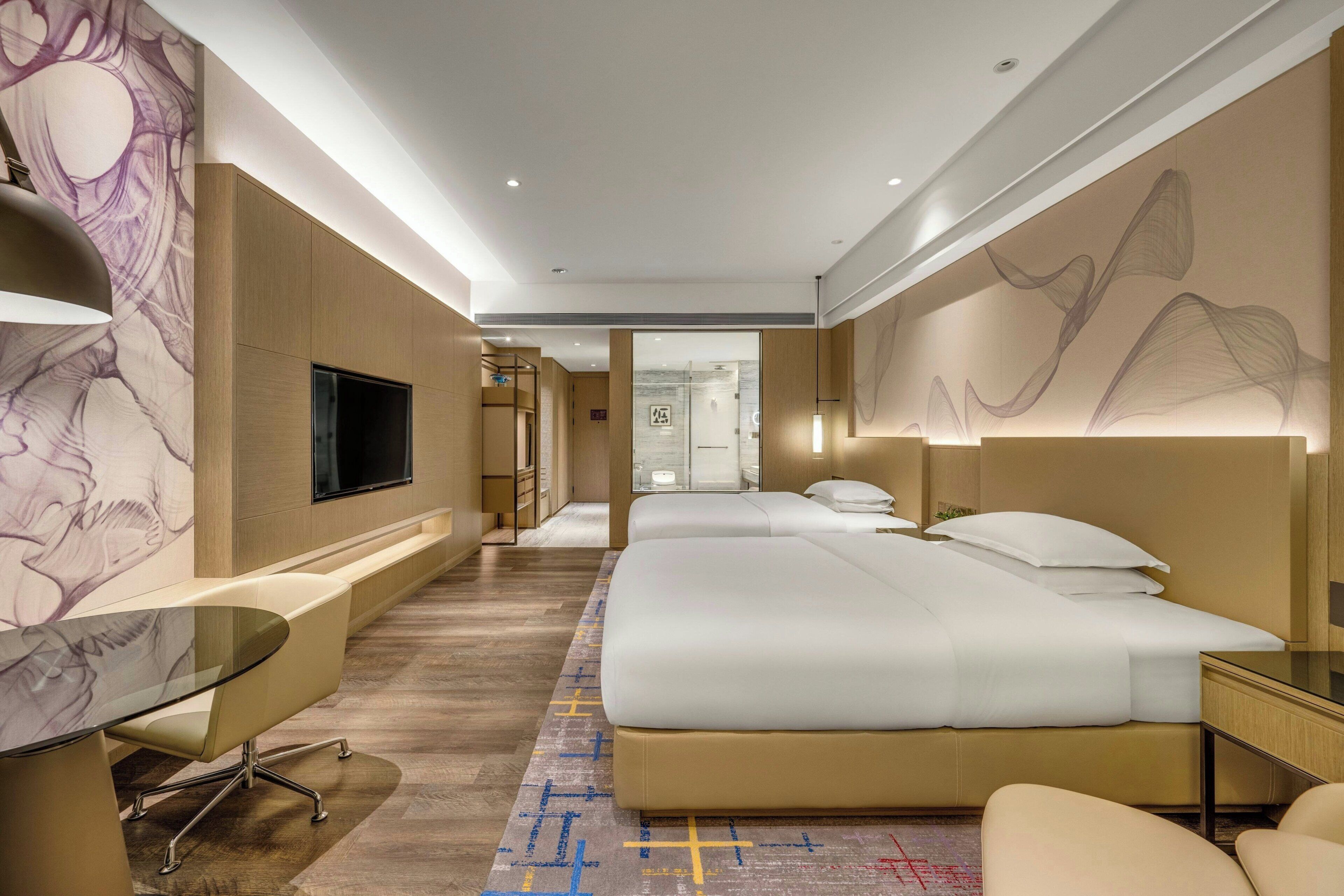 Deluxe Room, 2 Double Beds, City View
