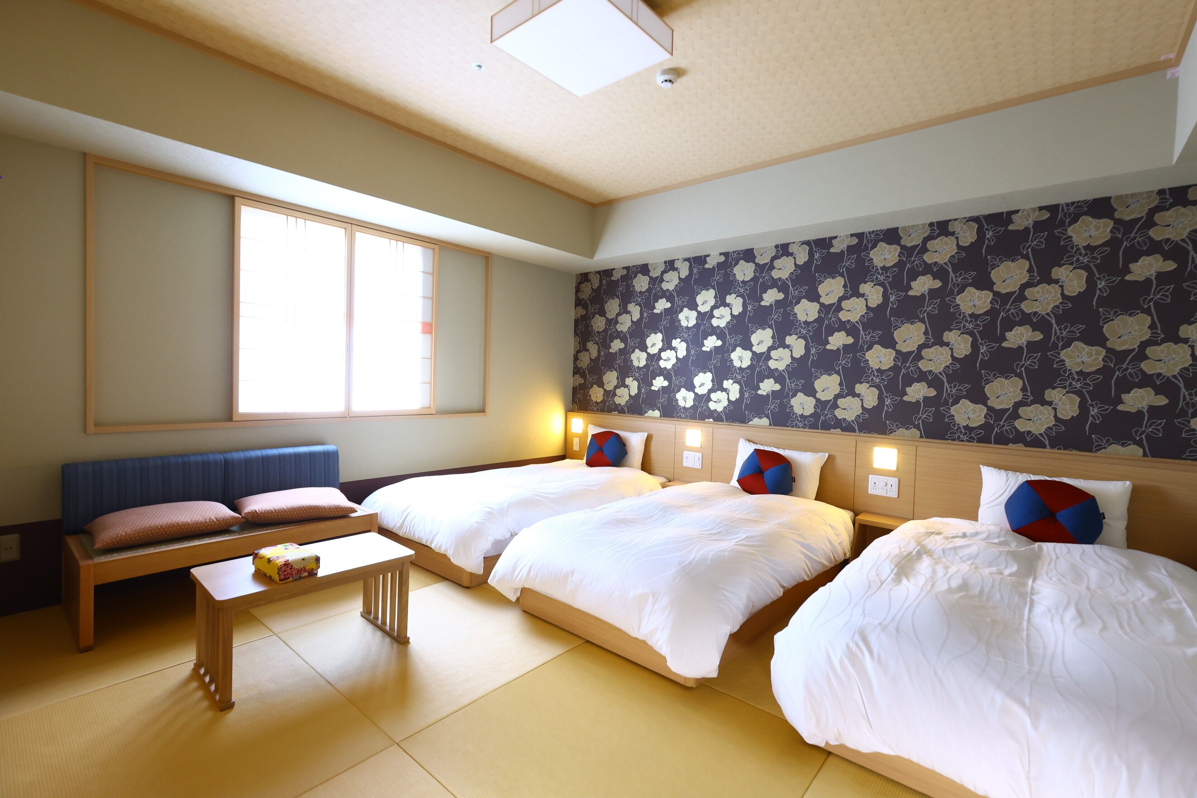 1 bedroom, down duvets, in-room safe, desk