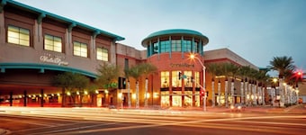 A. Central Scottsdale 1B1B Condo in Quiet community