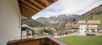 Appartement "Kirchblick" près des pistes de ski et sentiers de randonnée, vue montagne, Wi-Fi, jardin