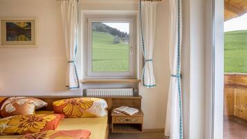 2 chambres, Wi-Fi gratuit, draps fournis