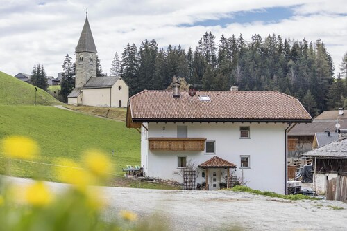 Ferienwohnung "Zirme" in der Nähe von Ski- & Wandergebieten mit Bergblick, WLAN & Garten