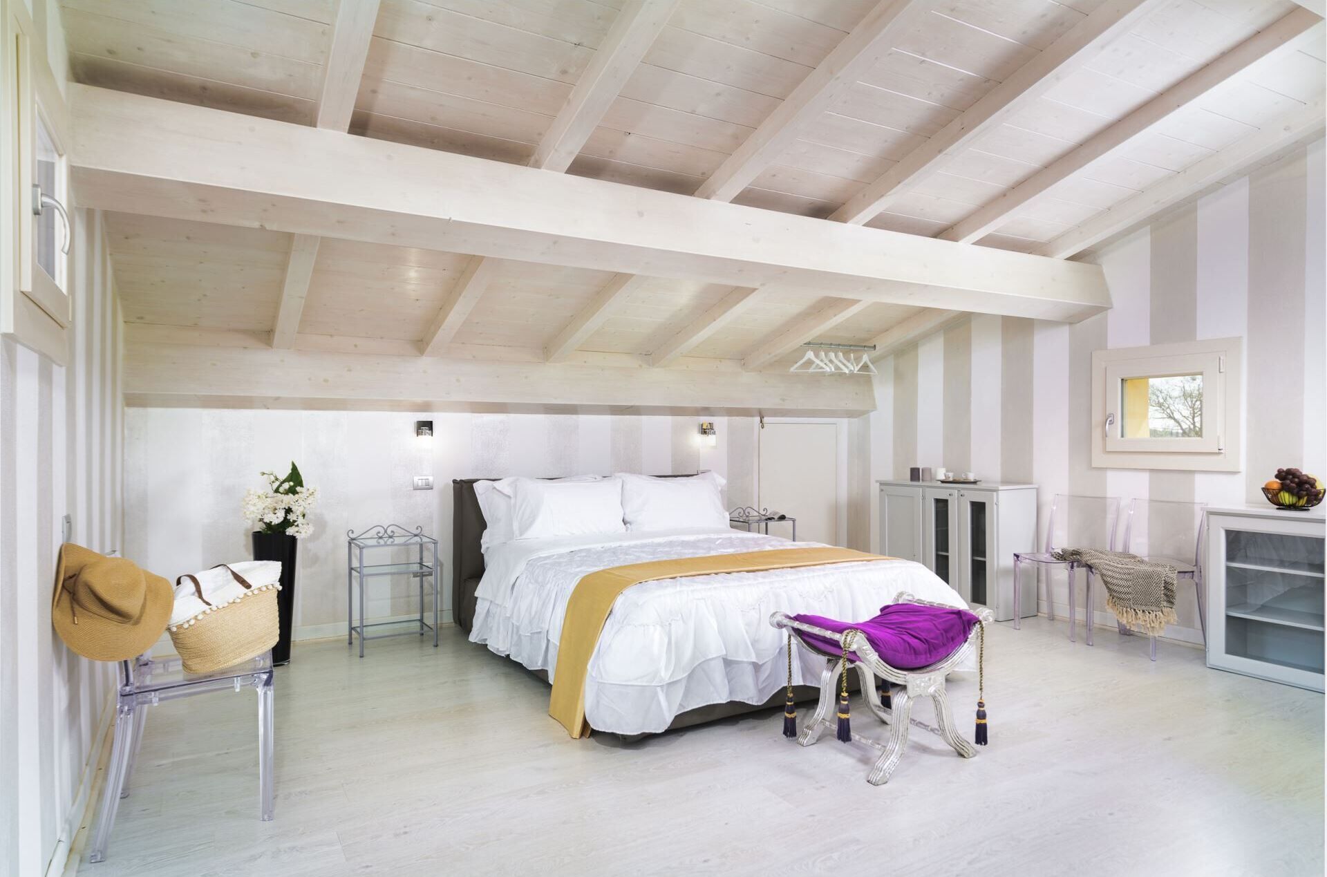 3 Schlafzimmer, Schreibtisch, Bügeleisen/Bügelbrett, Reisekinderbett