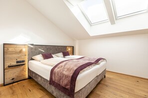 2 bedrooms, in-room safe, free WiFi, bed sheets