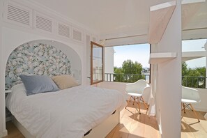 2 slaapkamers, een strijkplank/strijkijzer, gratis wifi, beddengoed