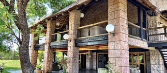 A Collection of Unique & Memorable Country Lodges