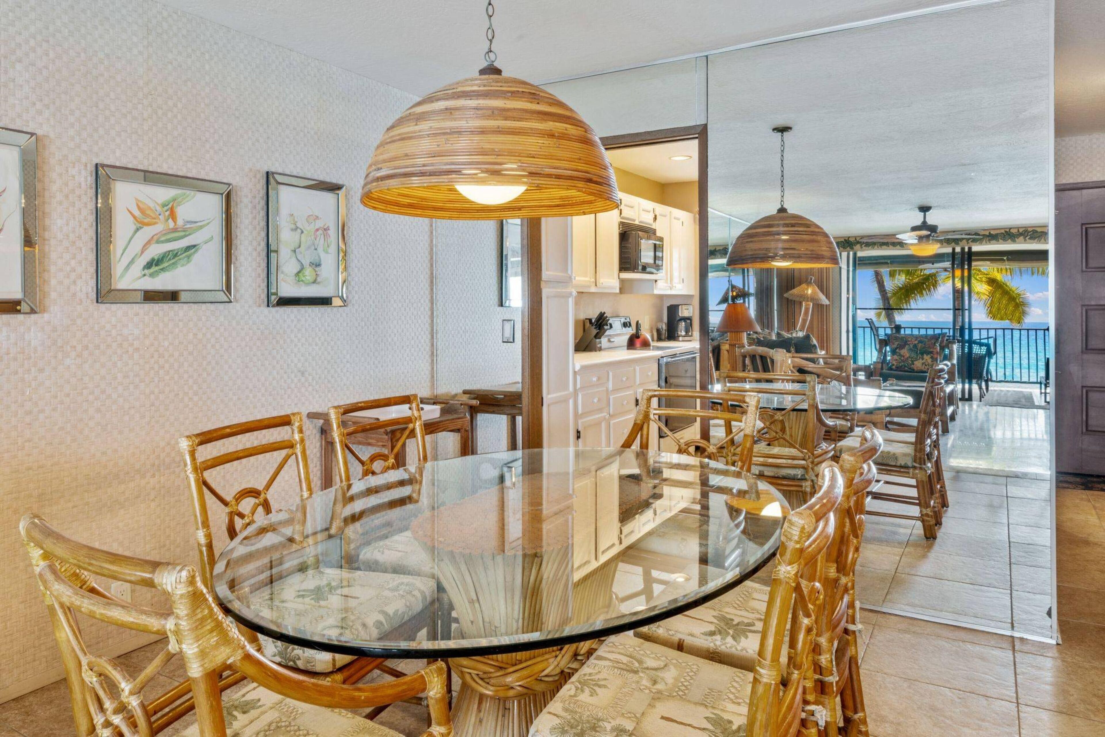 Condo, 2 Bedrooms | Dining