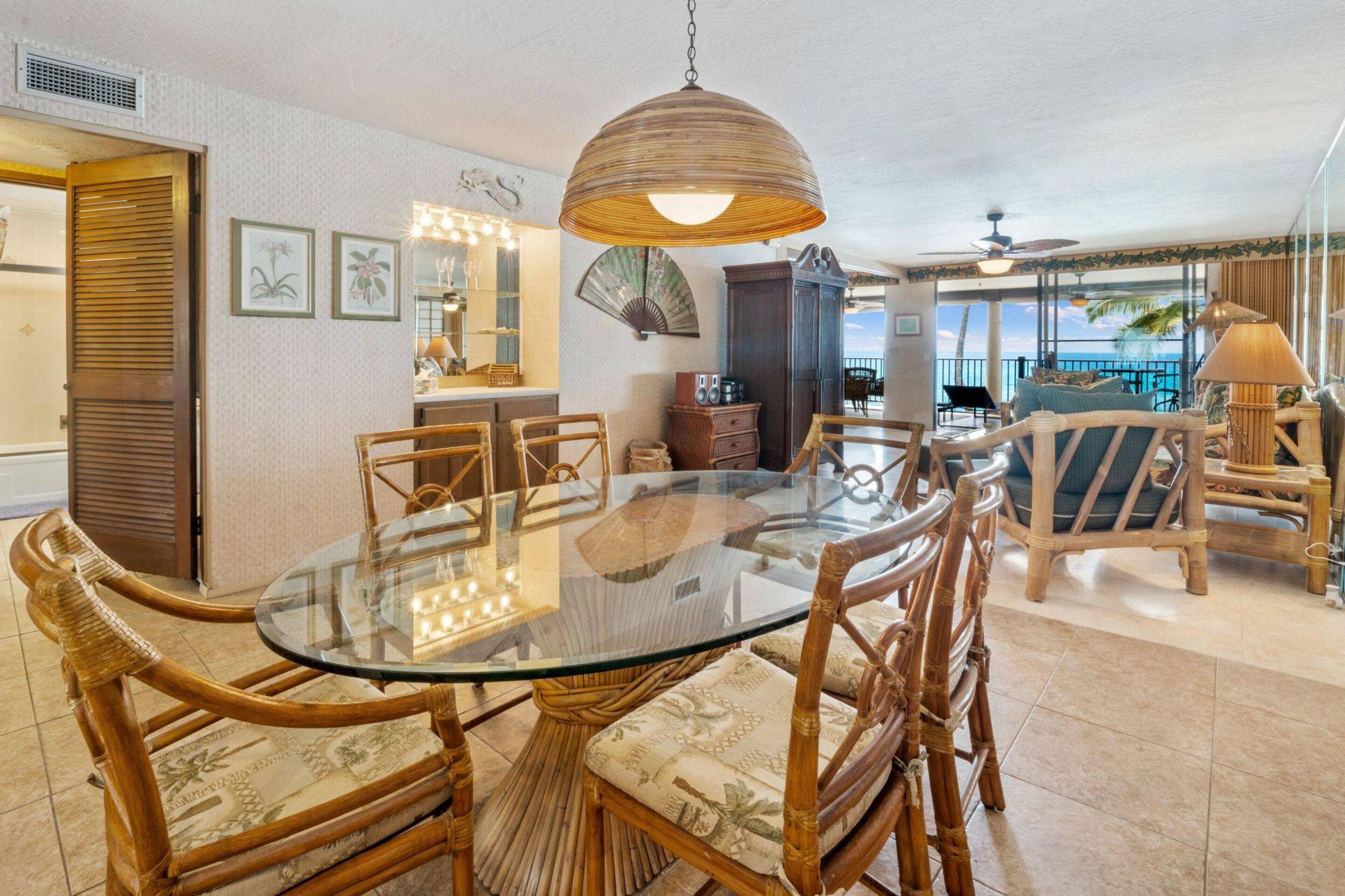 Condo, 2 Bedrooms | Dining