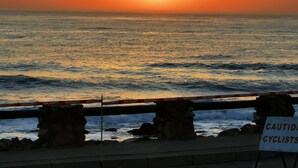 Unclassified image, 4 of 7, button - A comfortable livingroom, fully equipped kitchen make you feel at home apartment (Mossel Bay)