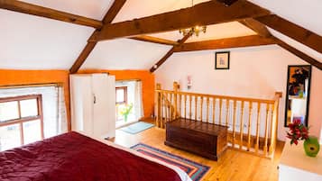 Cottage | 1 bedroom, individually decorated, individually furnished, free WiFi