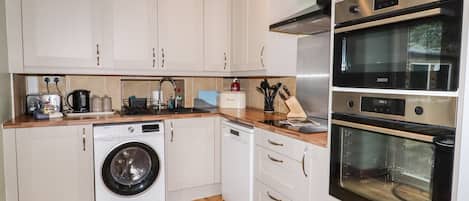Cottage | Interior
