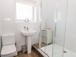 Cottage | Badkamer | Een douche