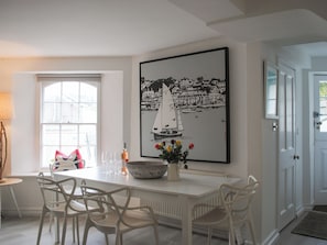 Cottage | Dining