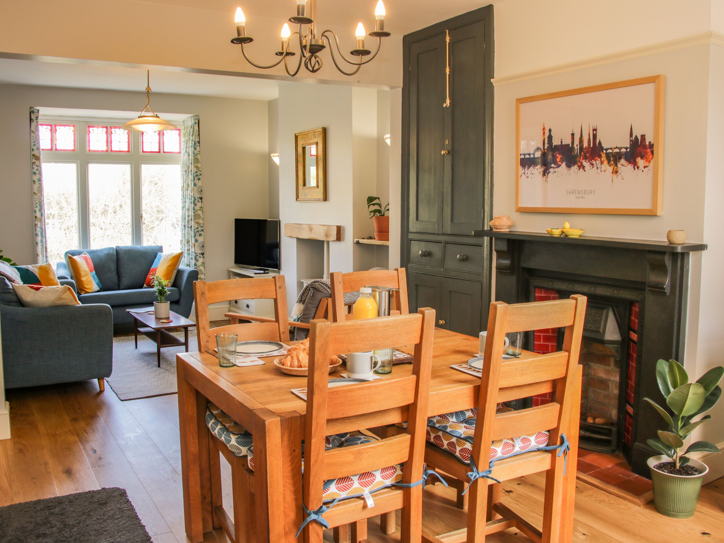 Cottage | Interior