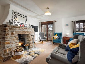 Cottage | Living area - Beech Cottage (Launceston)