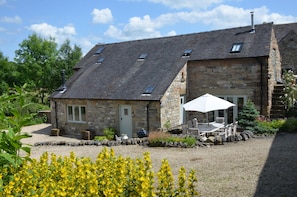 Exterior - Green Farm Stables (Ashbourne)