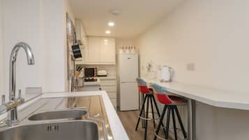 Småhus | Eget kjøkken | Kjøleskap, oppvaskmaskin, vannkoker og brødrister