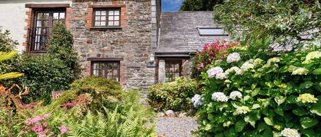 Cottage | Ngoại thất