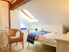 3 bedrooms, individually decorated, individually furnished, free WiFi