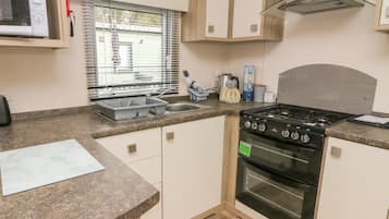 Ferienhaus | Eigene Küche | Kühlschrank, Kochgeschirr/Geschirr/Besteck