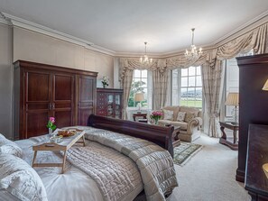 5 soverom, individuelt dekorert og individuelt innredet