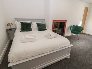 Casa de campo | 4 dormitorios, decoración individual, mobiliario individual