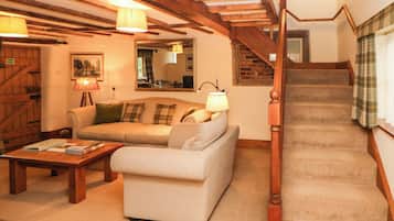 Cottage | Interior
