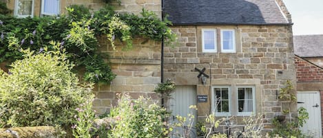 Cottage | Front of property