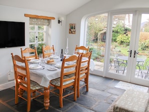 Cottage | Interior