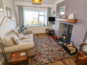 Cottage | Interior - Old School House (Cemaes Bay)