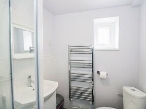 Cottage | Kamar mandi | Shower