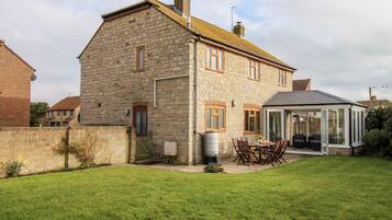 Cottage | Interior