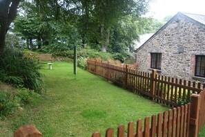 Cottage | Property grounds