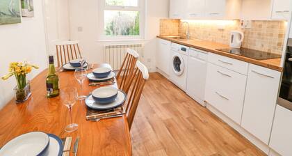 Daisy Cottage