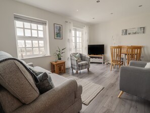 Cottage | Living area - Harbour View (Porthmadog)