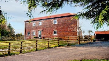 Cottage | Front of property